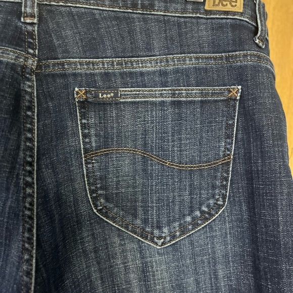 Lee Classic Blue Denim Jeans - Picture 6 of 7
